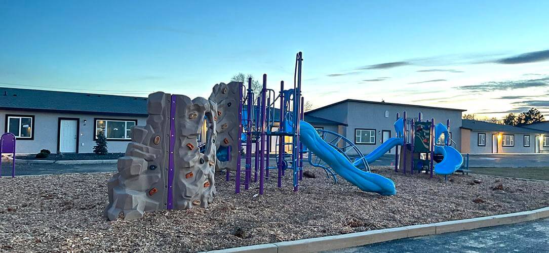 Beezly Vista Apartments playground and residential buildings, multifamily engineering by JSL Engineering in Quincy, Washington
